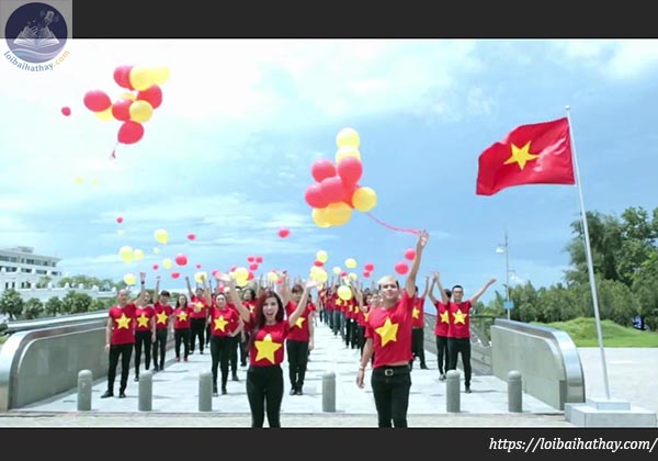 Lời bài hát Nối vòng tay lớn_Loibaihathay